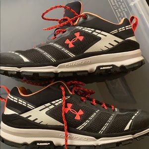 Never Worn Under Armour Men’s hiking shoes size 11